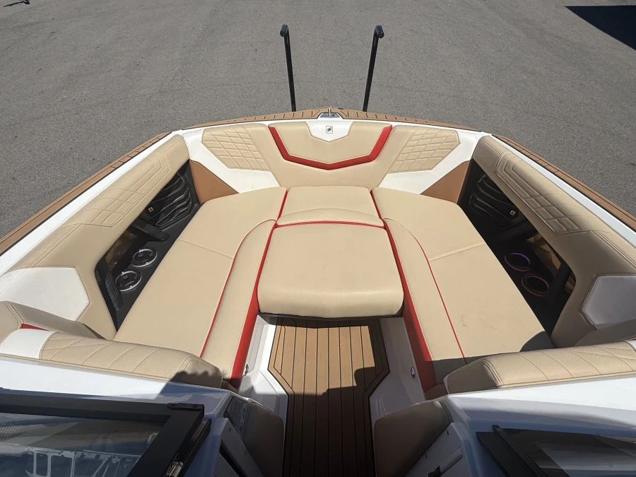 2021-nautique-g23-140580-image10