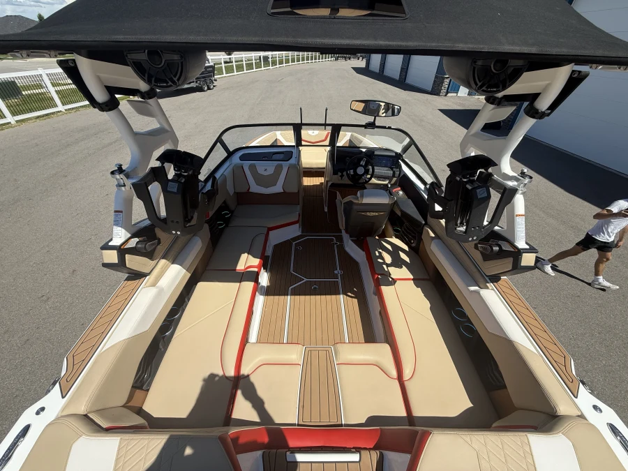 2021-nautique-g23-140580-image13