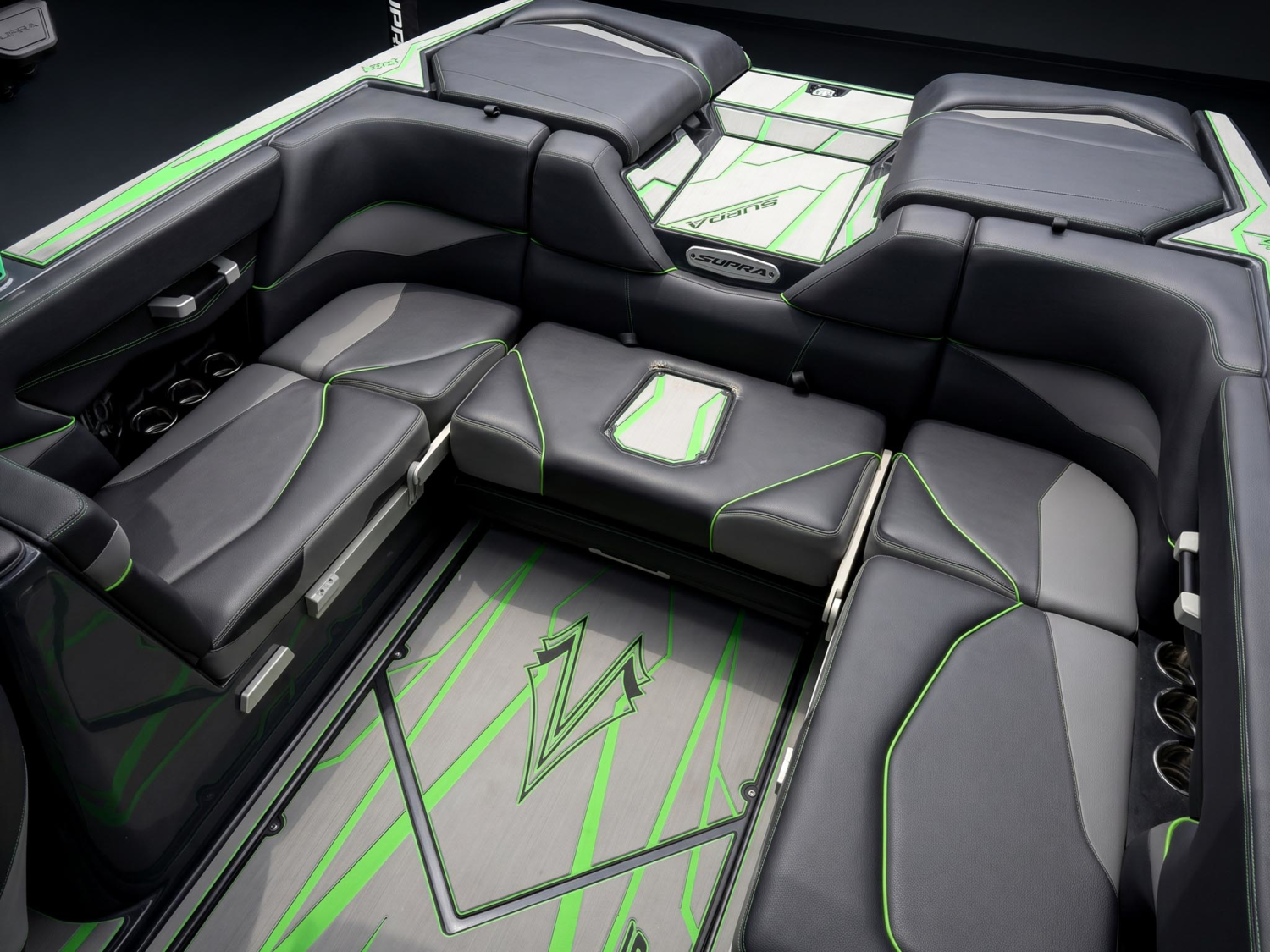 2019 Supra boats SA550
