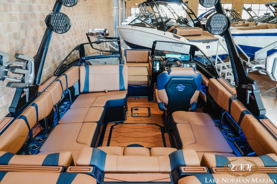 2025-malibu--wakesetter-23-mxz-140587-image9