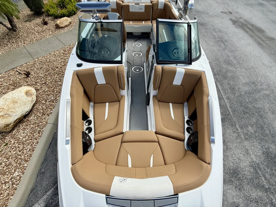 2020-mastercraft-x22-140588-image12