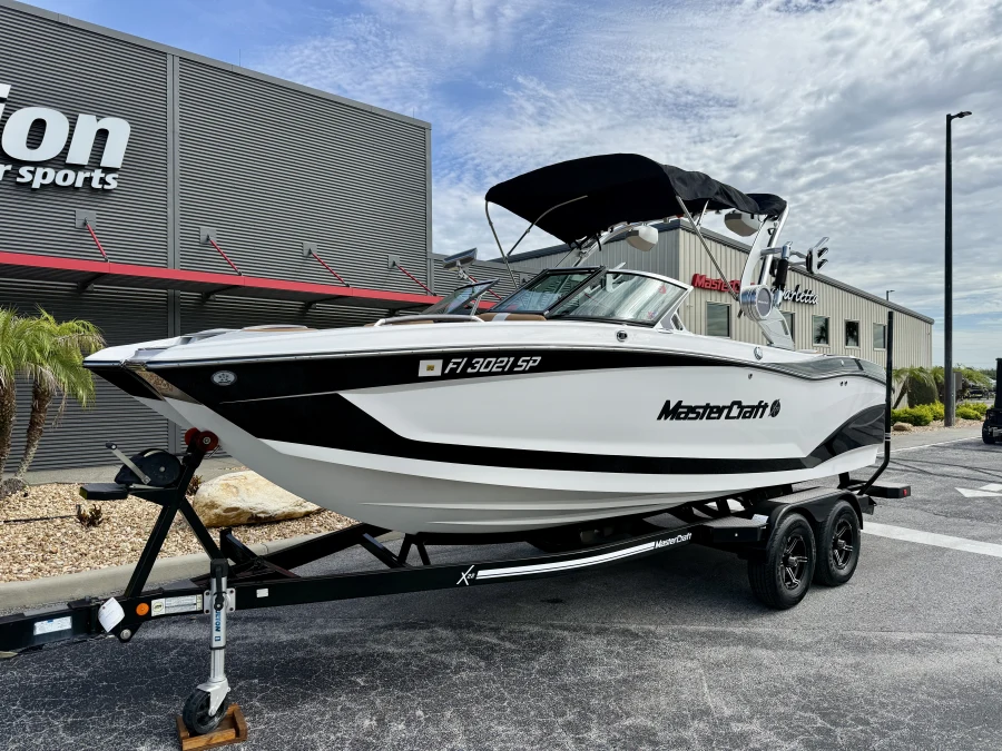 2020-mastercraft-x22-140588-image2