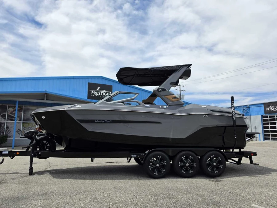 2027-mastercraft-x23-140602-image1