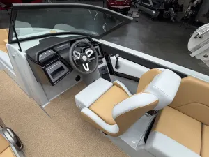 2026-mastercraft-nxt23-140606-image11