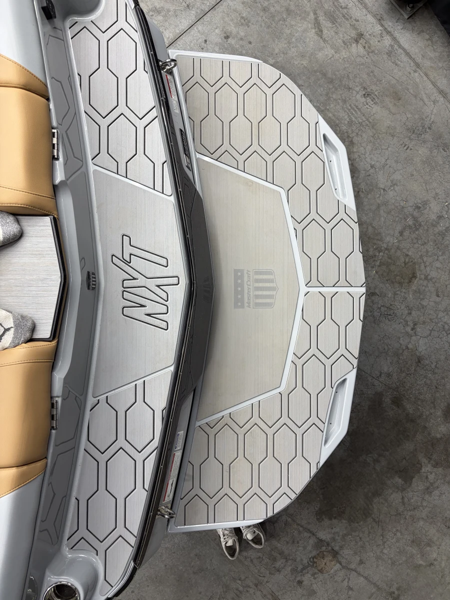 2026-mastercraft-nxt23-140606-image13