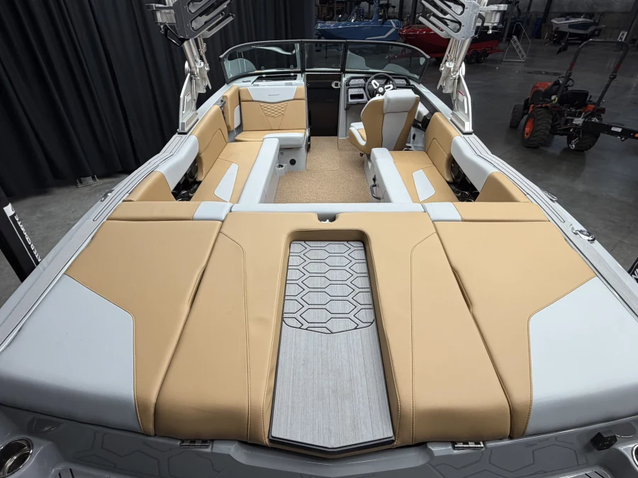 2026-mastercraft-nxt23-140606-image5