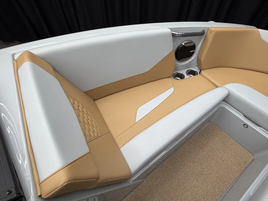 2026-mastercraft-nxt23-140606-image9