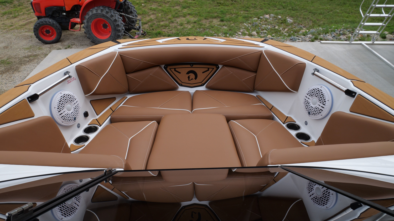 2026 Centurion NV243