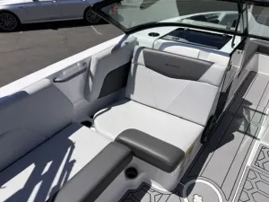 2021-mastercraft-nxt24-140612-image12