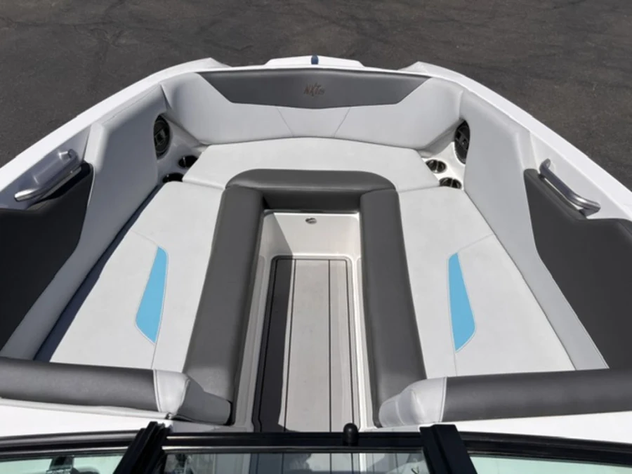 2021-mastercraft-nxt24-140612-image17