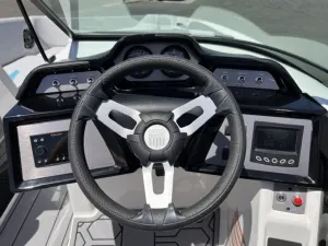 2021-mastercraft-nxt24-140612-image20