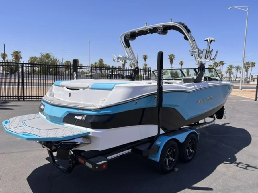 2021-mastercraft-nxt24-140612-image6