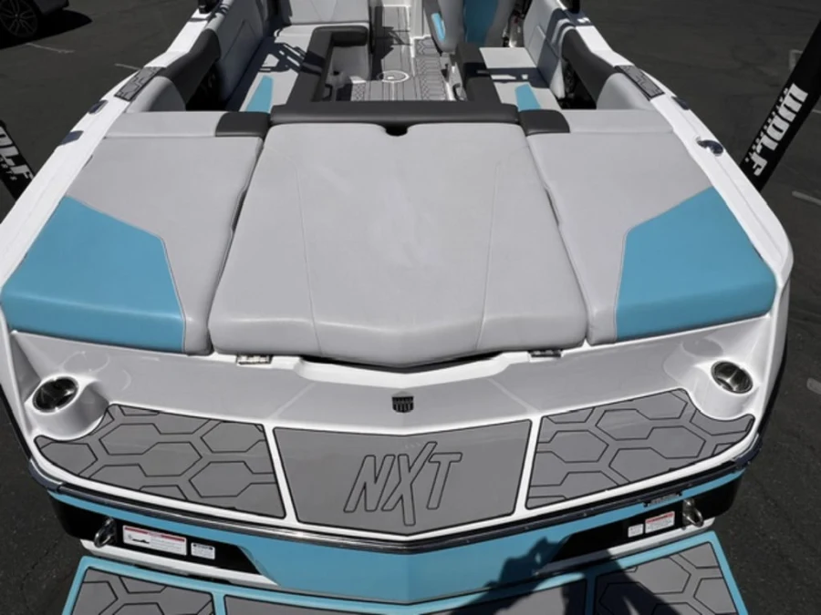 2021-mastercraft-nxt24-140612-image9
