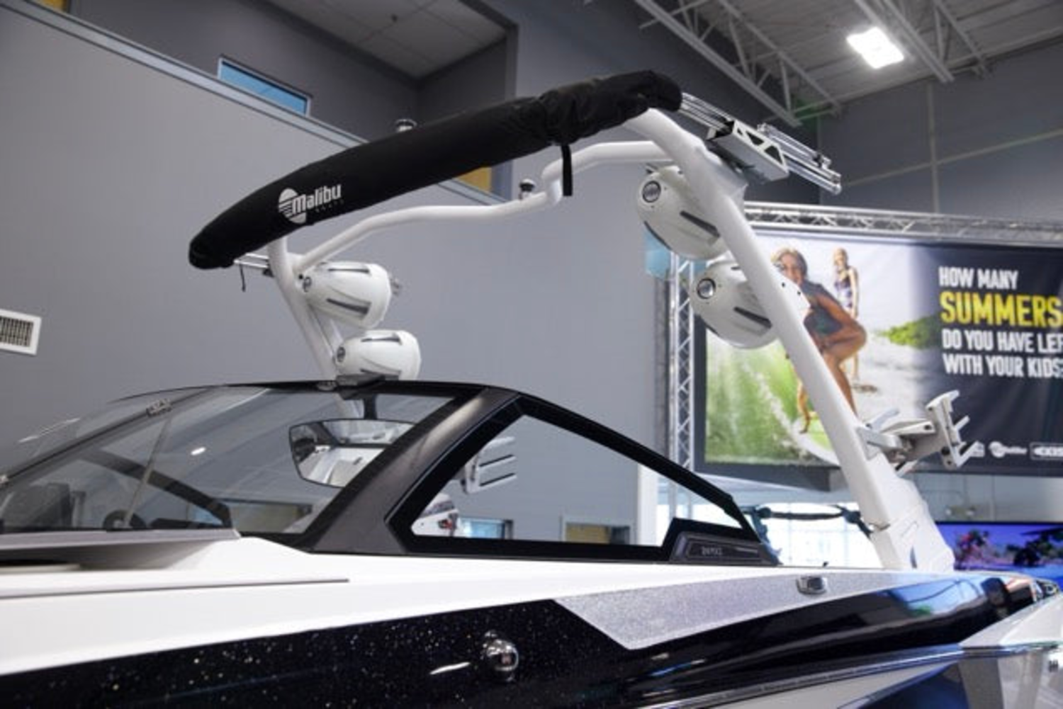 2022 Malibu Boats 24 MXZ