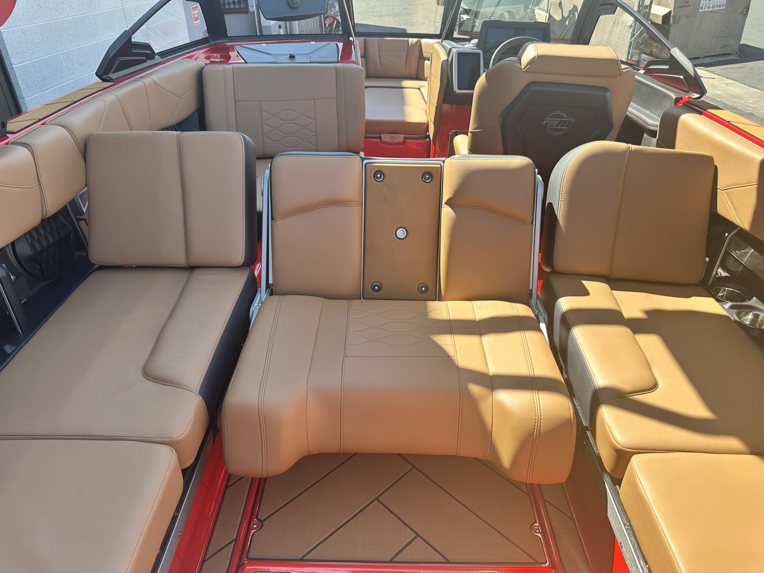 2024 Malibu Boats 23 LSV