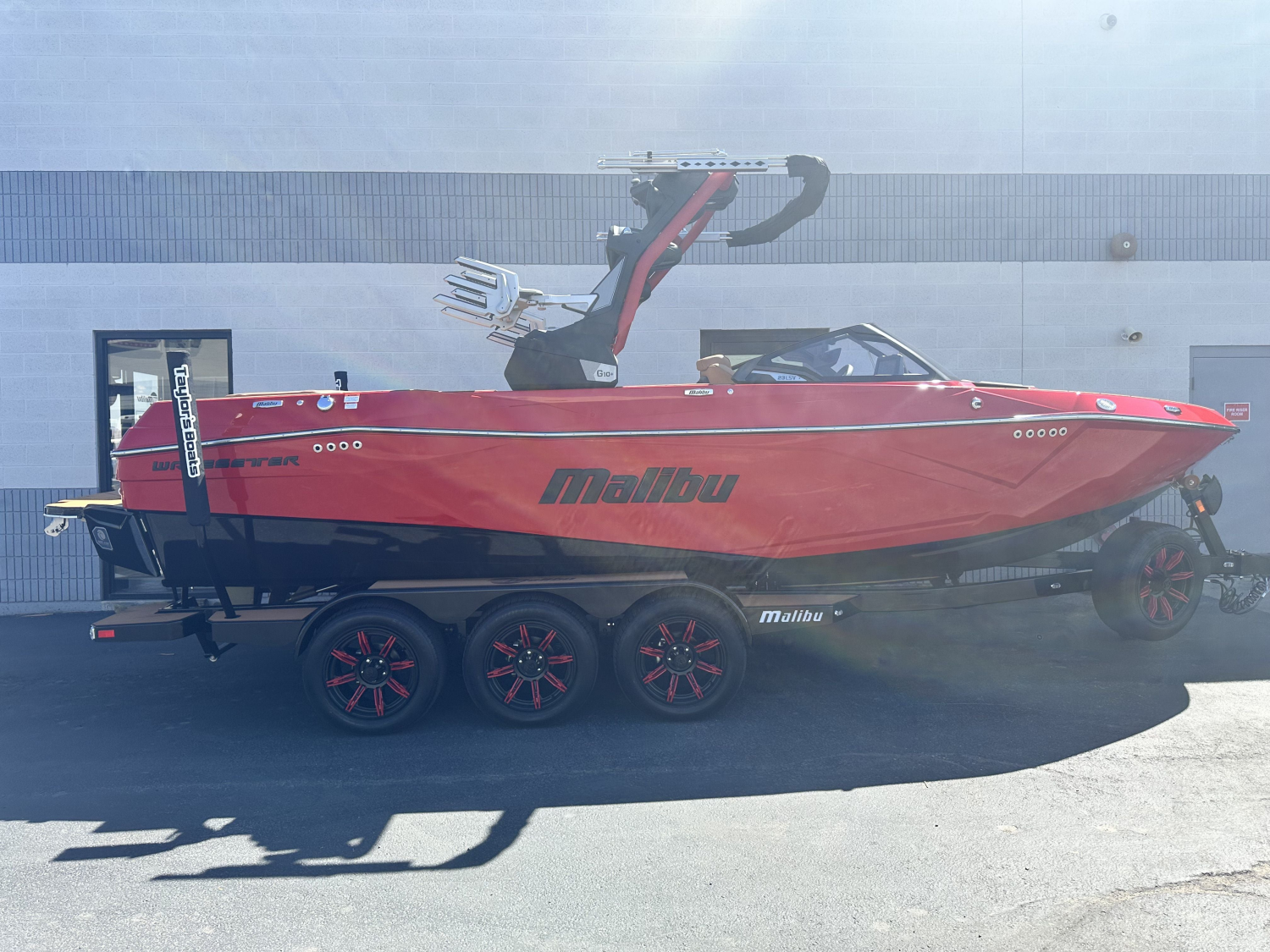 2024 Malibu Boats 23 LSV