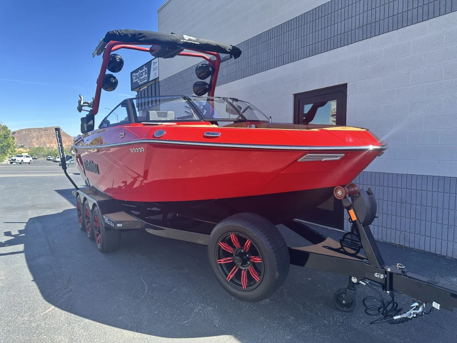 2024-malibu-wakesetter-23-lsv-140618-image2