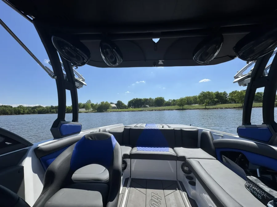 2019-tige-r22-86968-image7.webp
