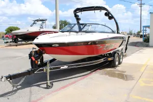 2005-malibu-wakesetter-vlx-140634-image3.webp
