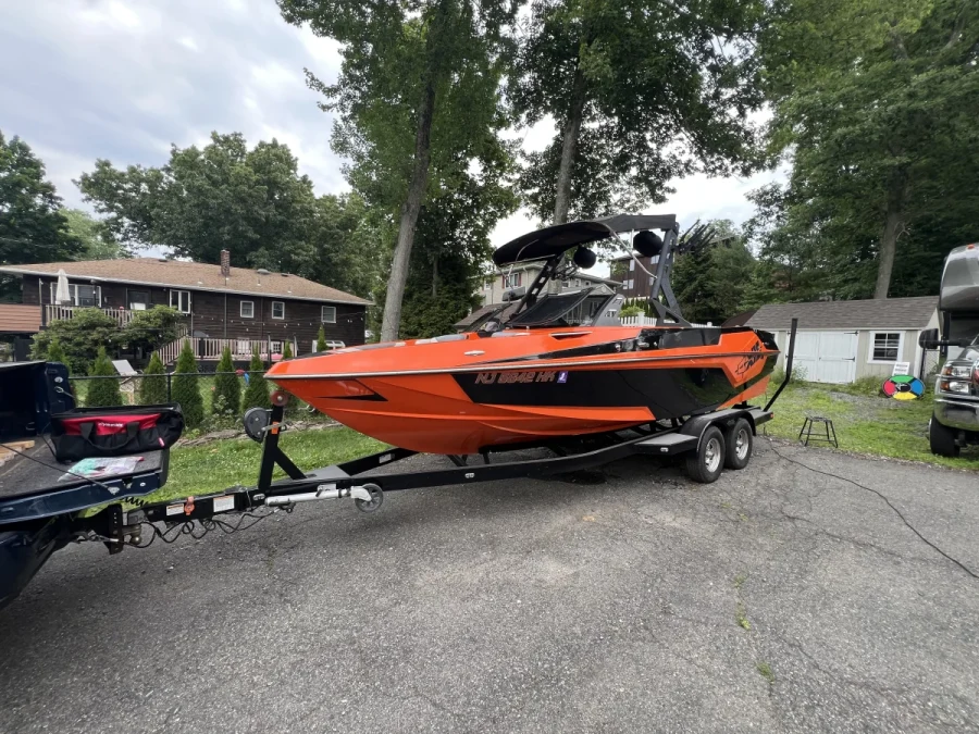 2019-axis-t23-140639-image11.webp