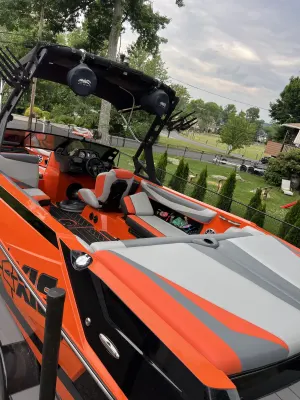 2019-axis-t23-140639-image4.webp