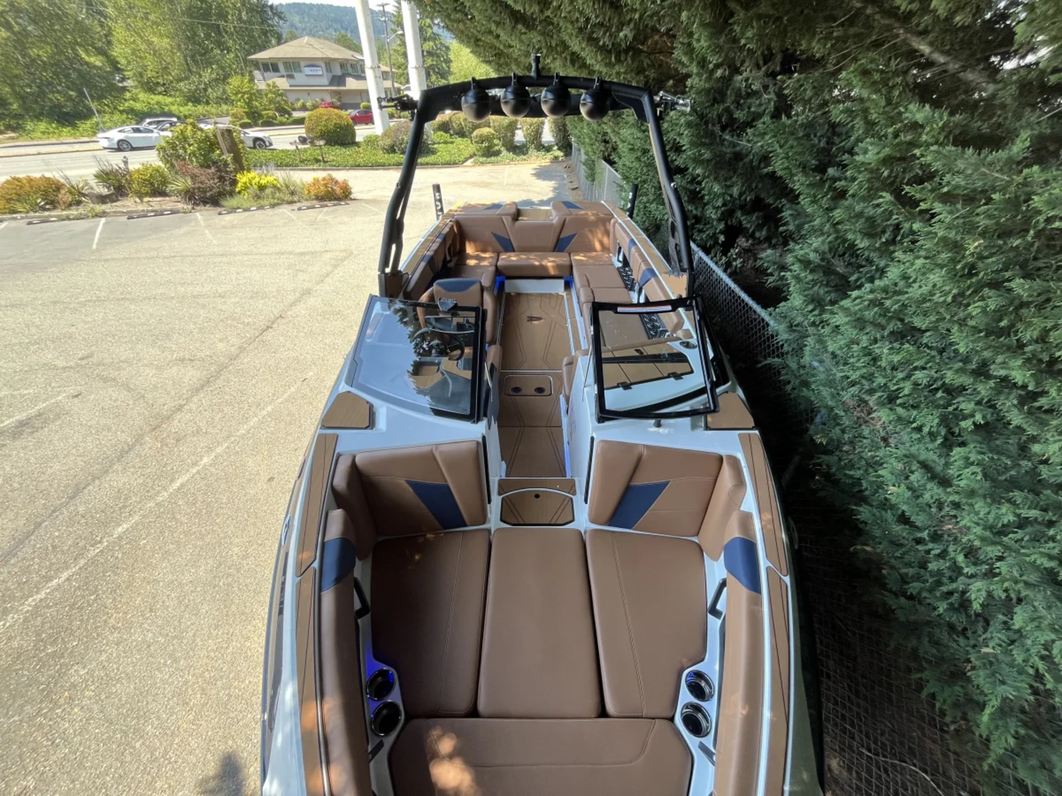 2026 AXIS T250