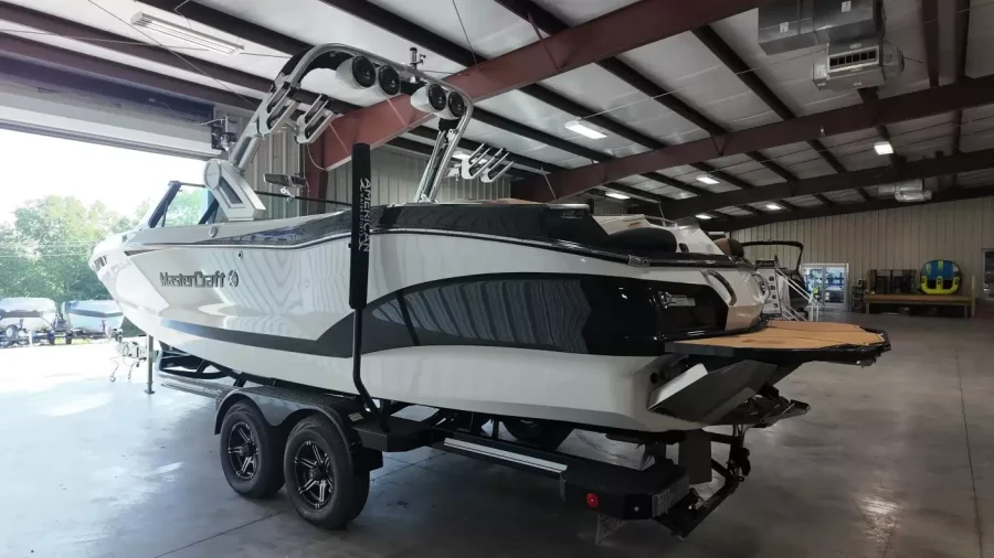 2022-mastercraft-x26-140660-image13