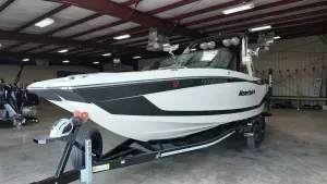 2022 Mastercraft X26 Icon