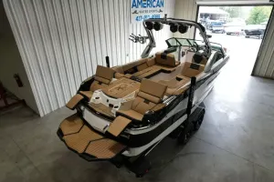 2022 Mastercraft X26 Icon