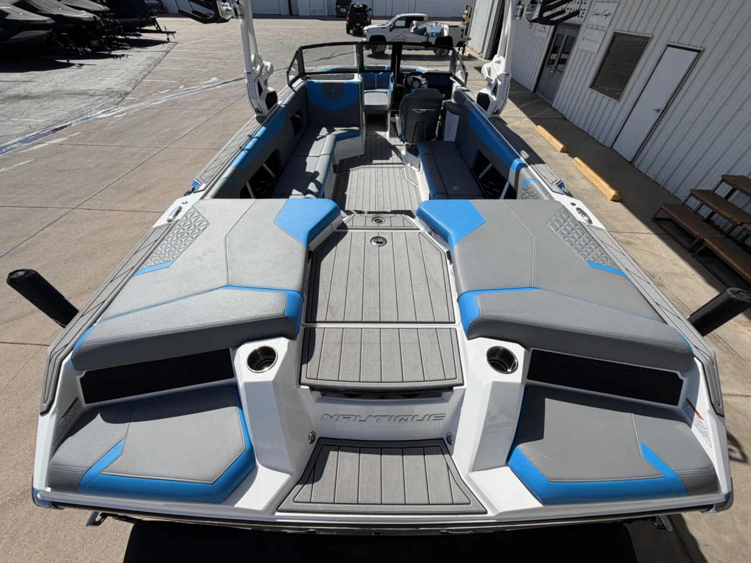 2025 Nautique GS24