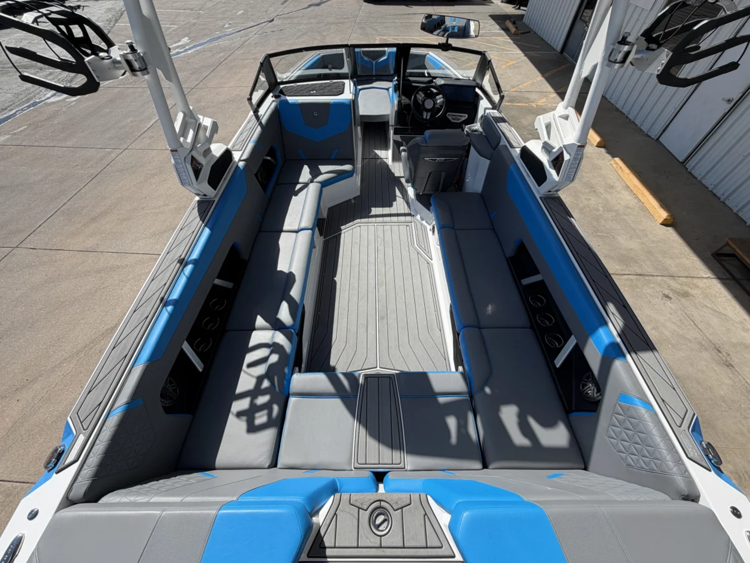 2025 Nautique GS24