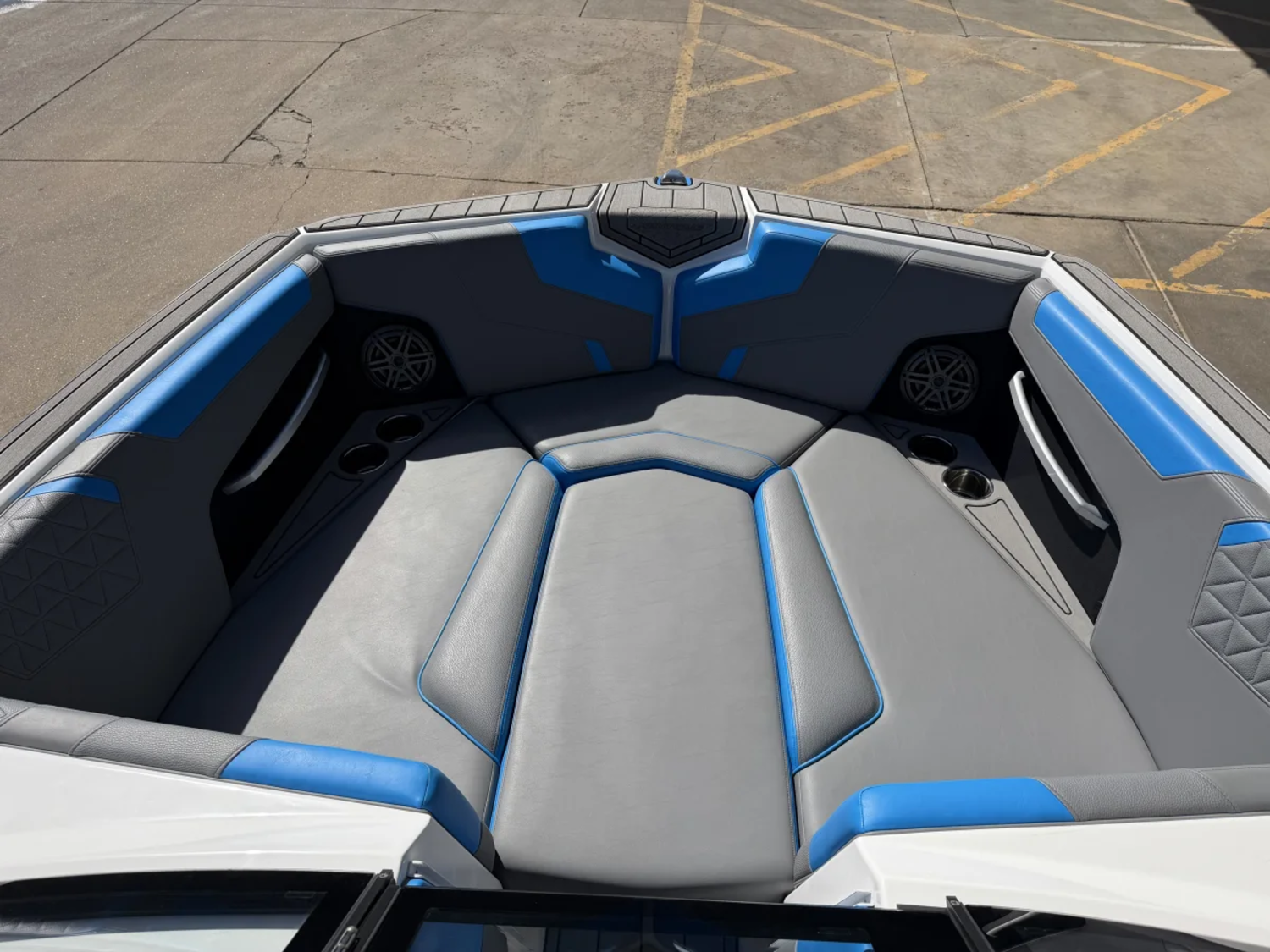 2025 Nautique GS24