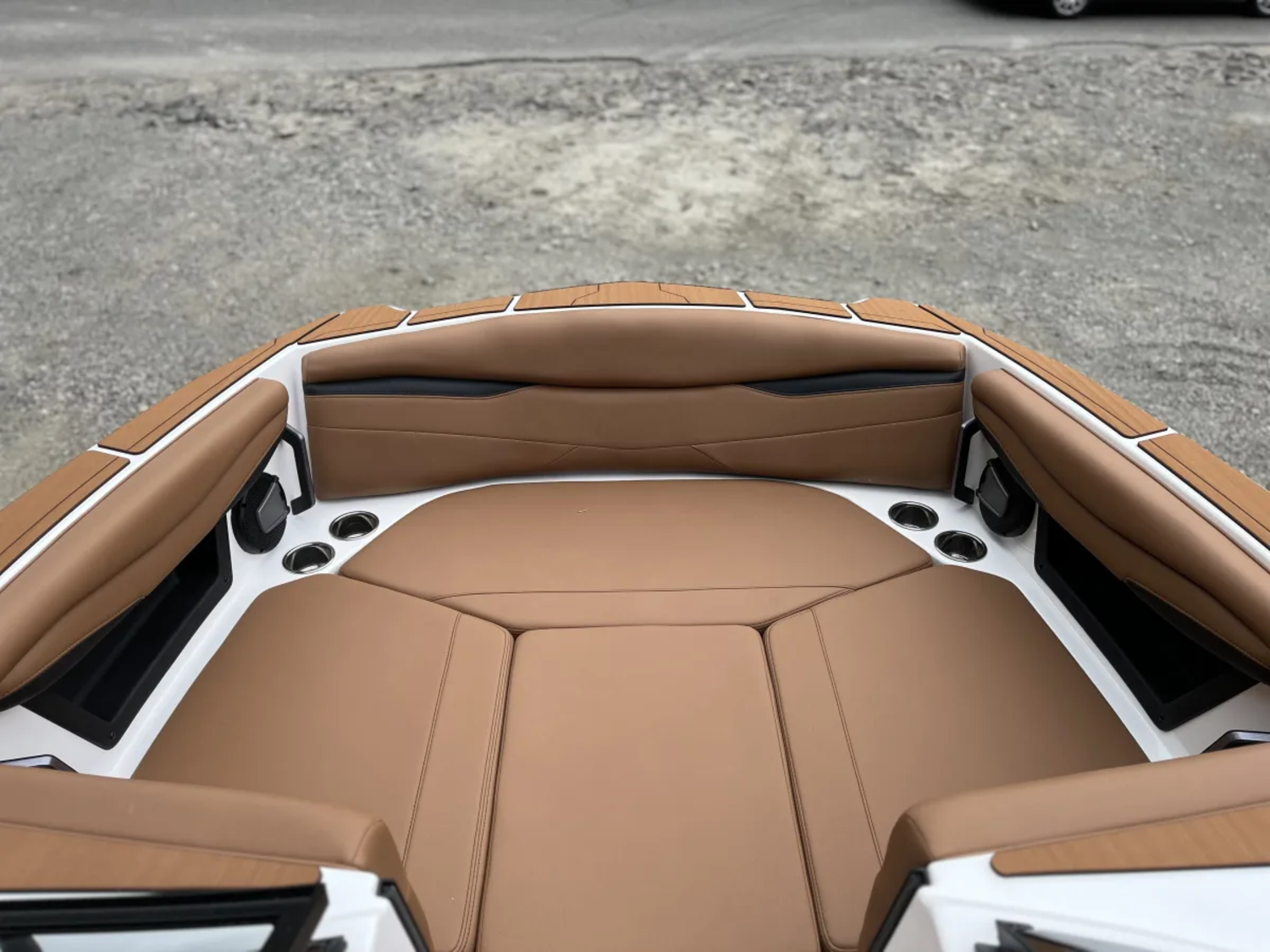 2026 AXIS A225