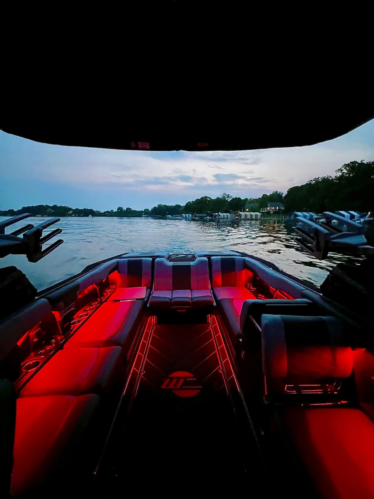 Loaded 2023 Malibu Wakesetter 26 LSV - LT4 Supercharged 607 HP - LT 200 Freshwater Hours