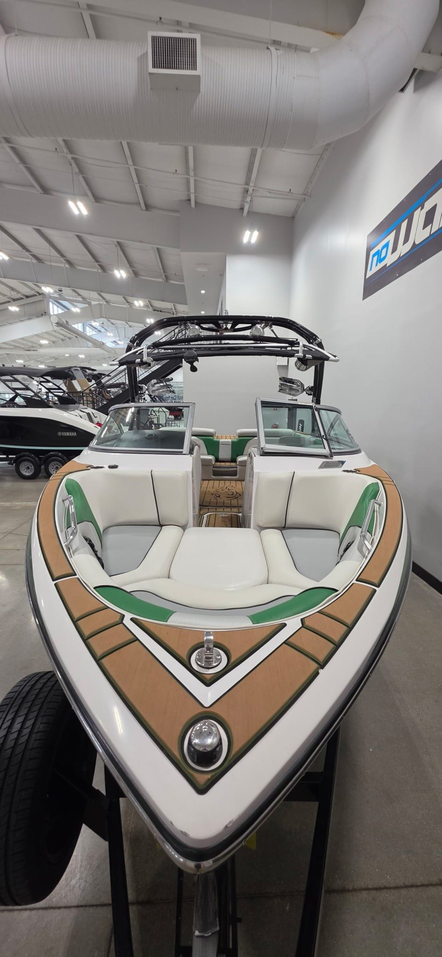 2009 Nautique 230 TE