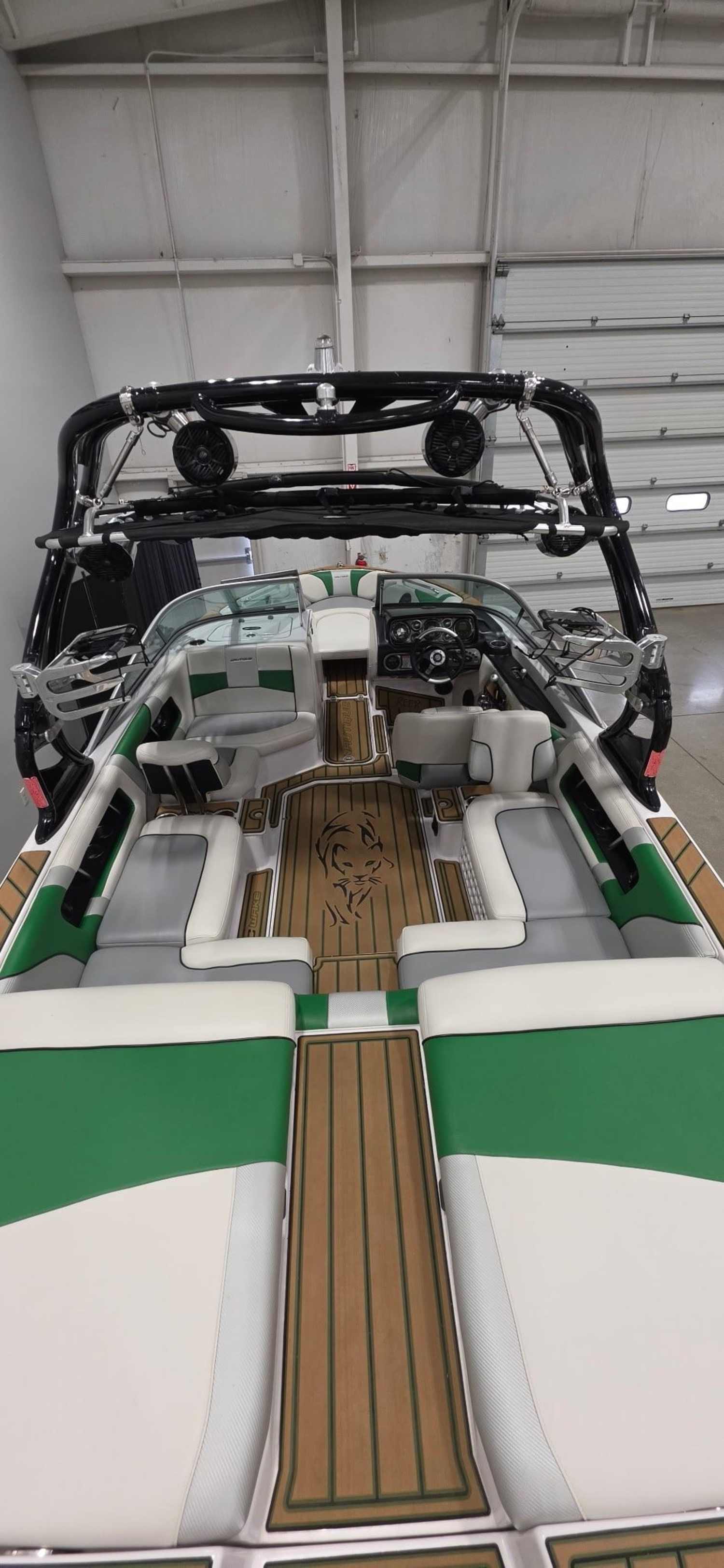 2009 Nautique 230 TE