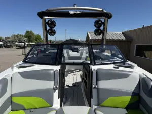 2020-malibu-wakesetter-22-mxz-140700-image13