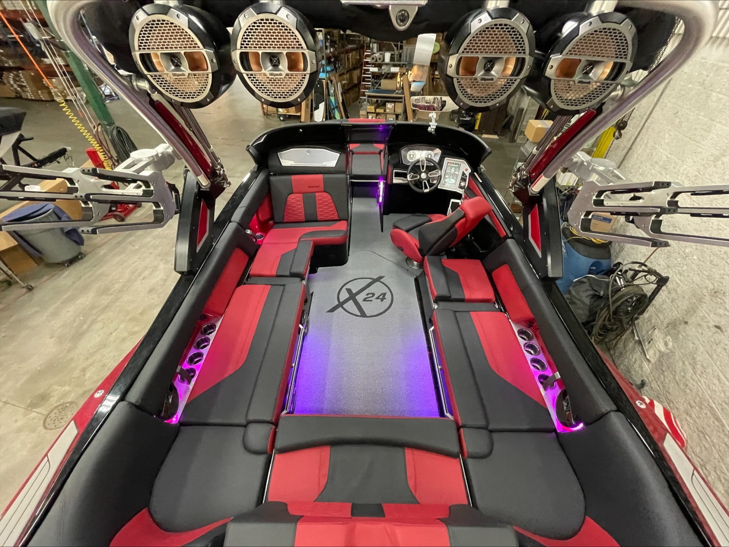 2022 MasterCraft X24
