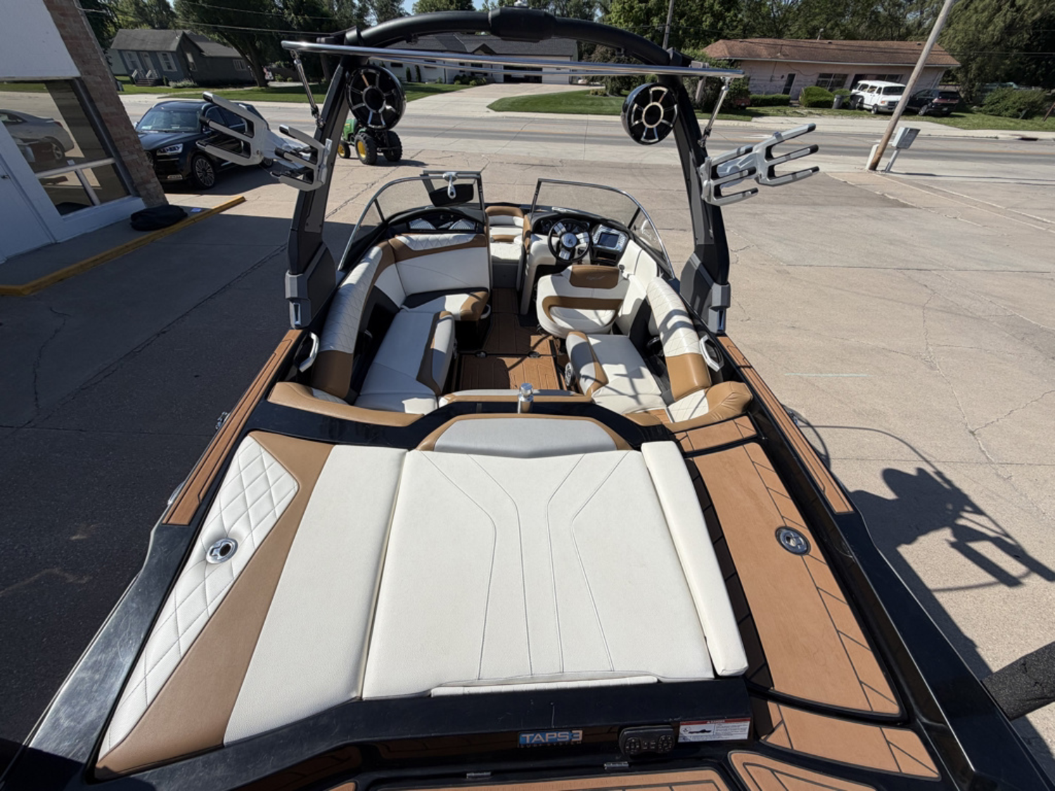 2017 Tigé RZR