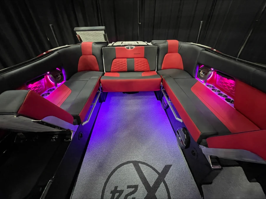 2022-mastercraft-x24-141195-image19