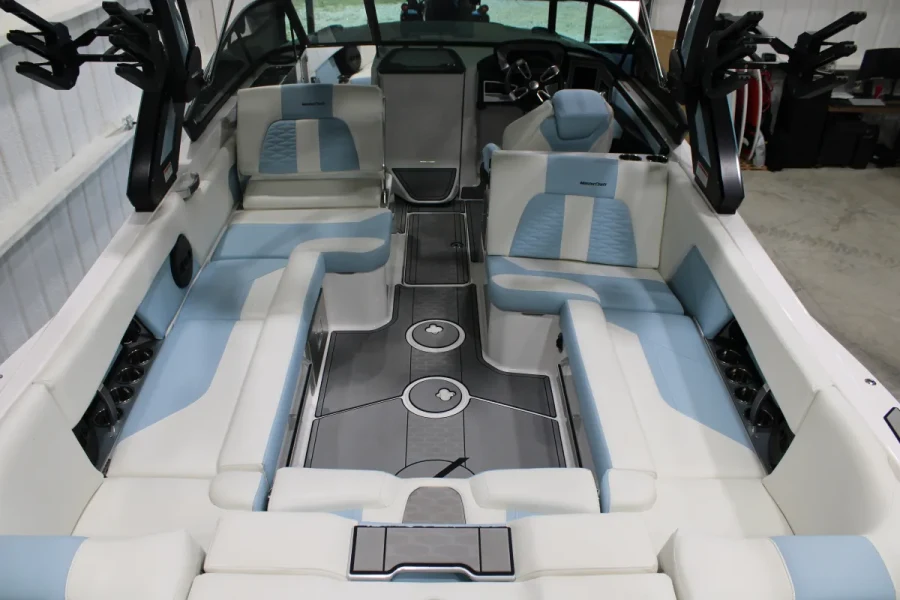 2023-mastercraft-x26-140739-image7.webp