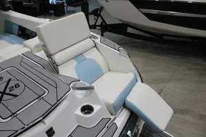 2023-mastercraft-x26-140739-image8.webp