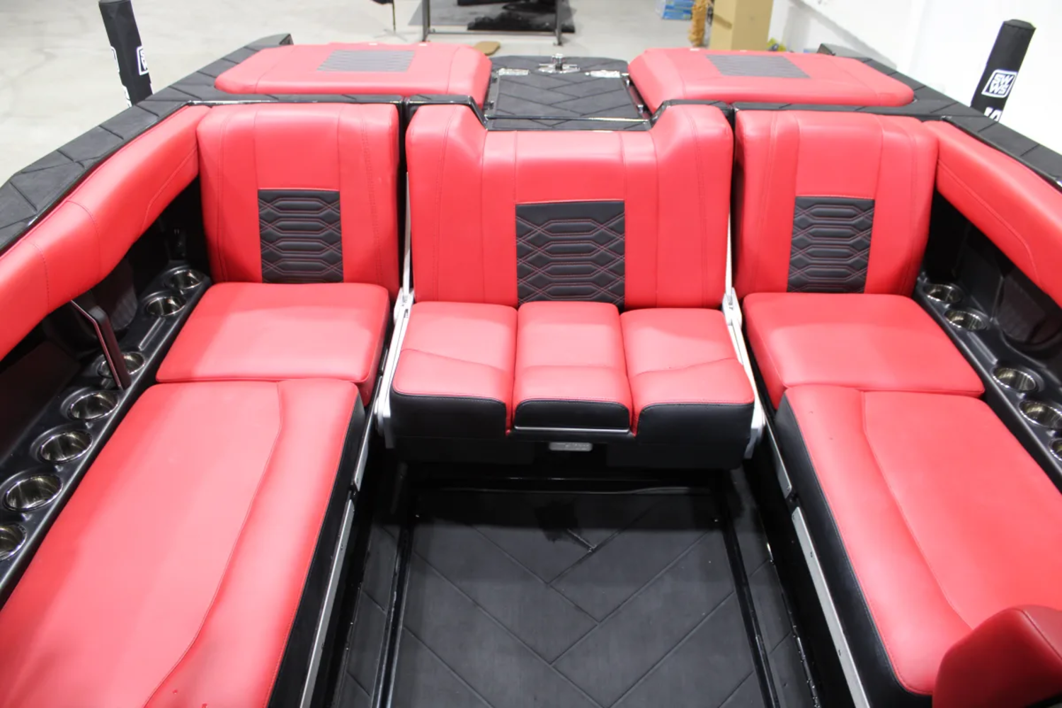 2024 Malibu Wakesetter 26LSV