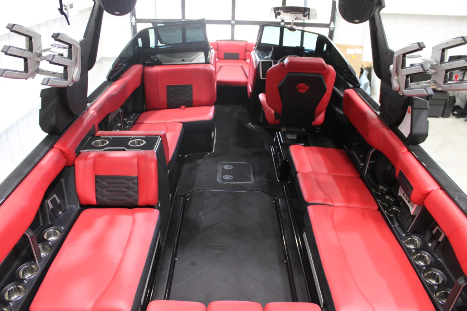2024 Malibu Wakesetter 26LSV