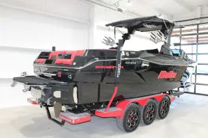 2024-malibu-wakesetter-26-lsv-140743-image8.webp