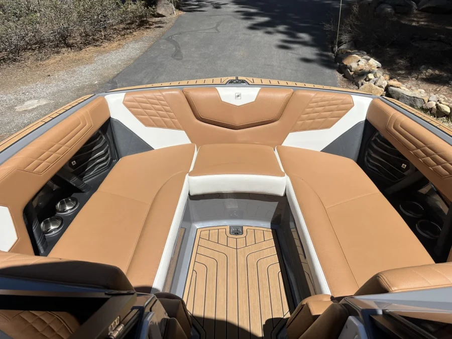 2022-nautique-g23-140749-image3.webp