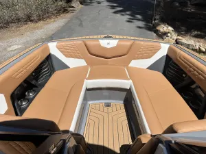 2022-nautique-g23-140749-image3.webp