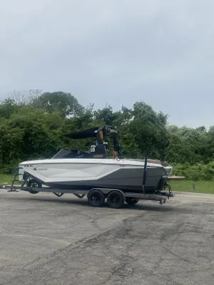 2022-nautique-g23-140749-image4.webp