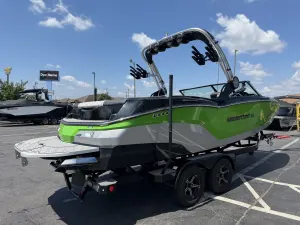 2023-mastercraft-nxt22-140754-image4.webp