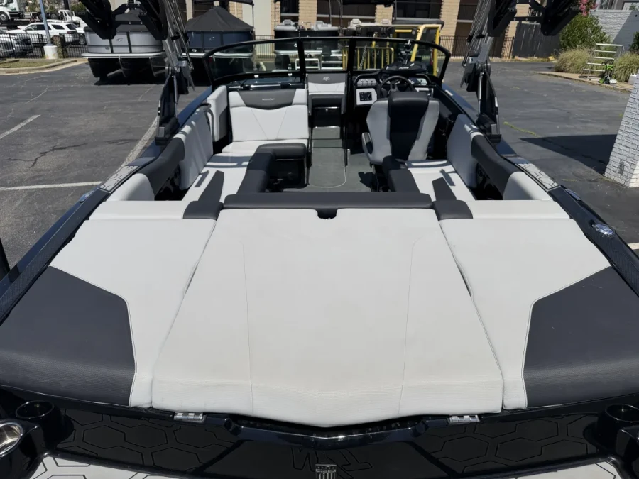 2023-mastercraft-nxt22-140754-image5.webp